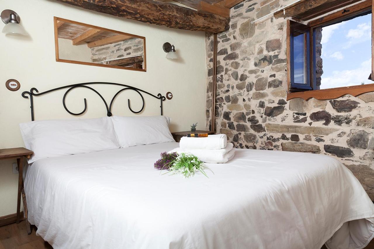 La Rosa Del Agua Bed and Breakfast El Acebo de San Miguel Exteriör bild